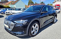 Audi e-tron 55 Quattro 300kW ČR 1.majitel Audi e-tron 55 Quattro 300kW ČR 1.majitel
